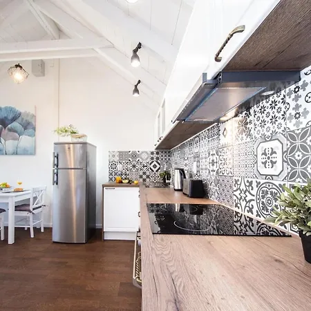Casa Karina * Vis